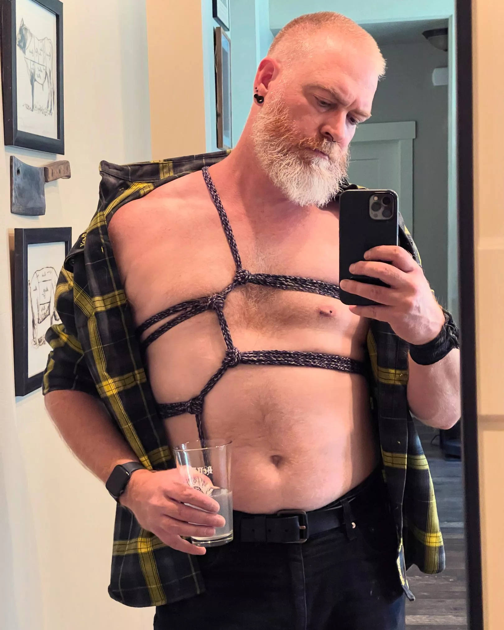 Feeling uninspired but at least i got some rope in my hands