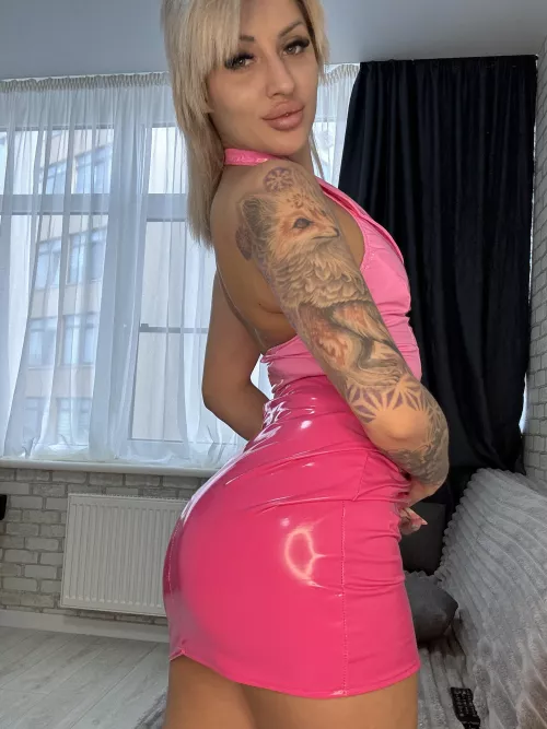 Glossy attire for a tempting encounter