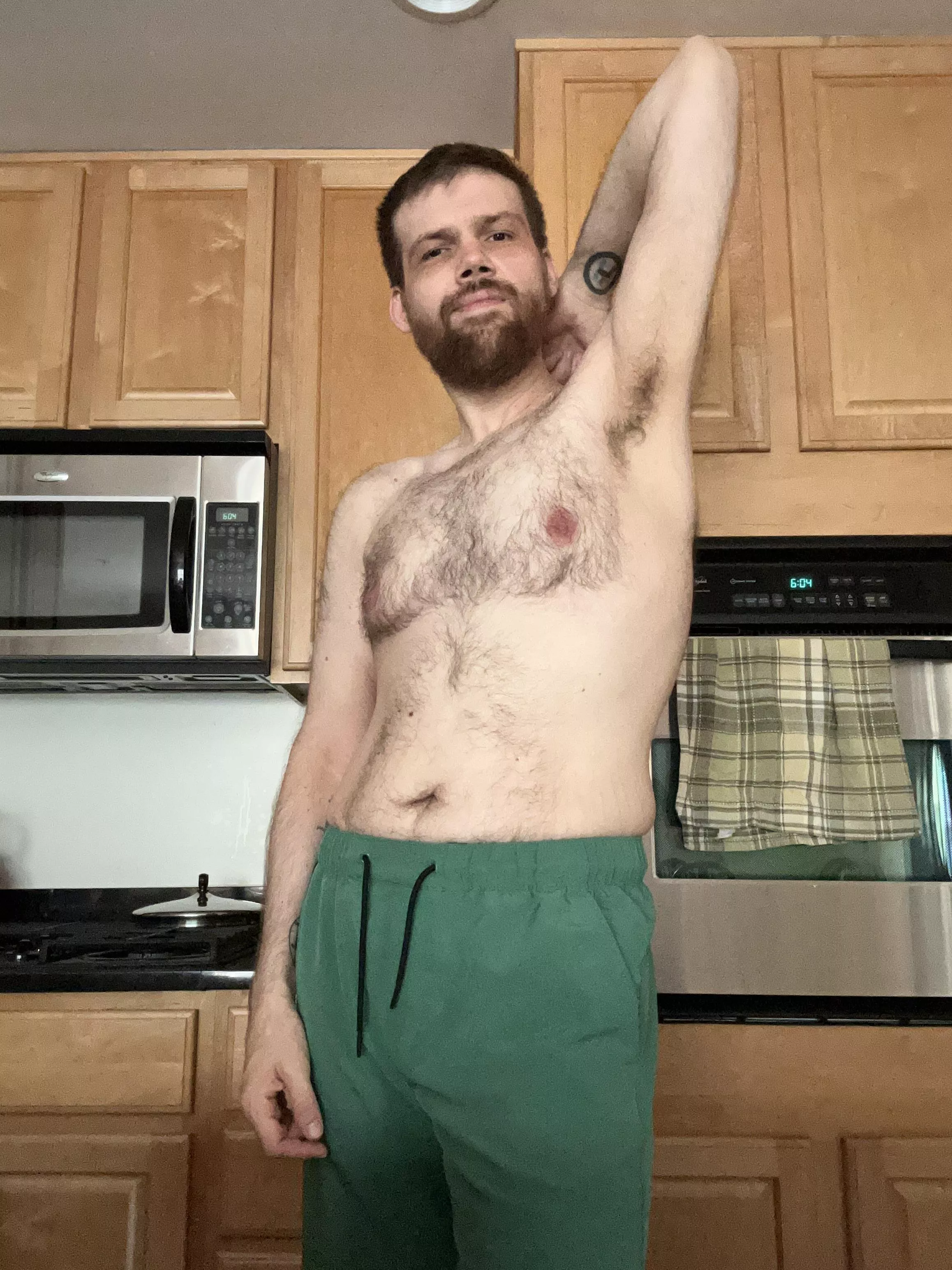 Hump day pits. Hump me and sniff them 😏