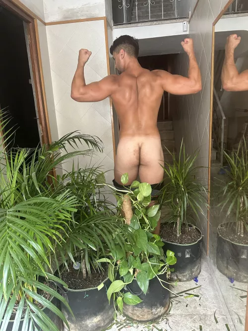 ⬆️ if you'd fuck my teen body