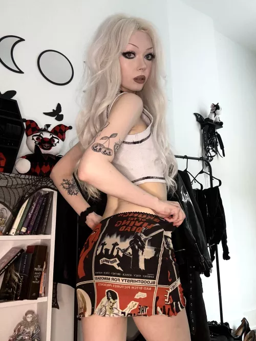 maybe my skirt should be shorter 