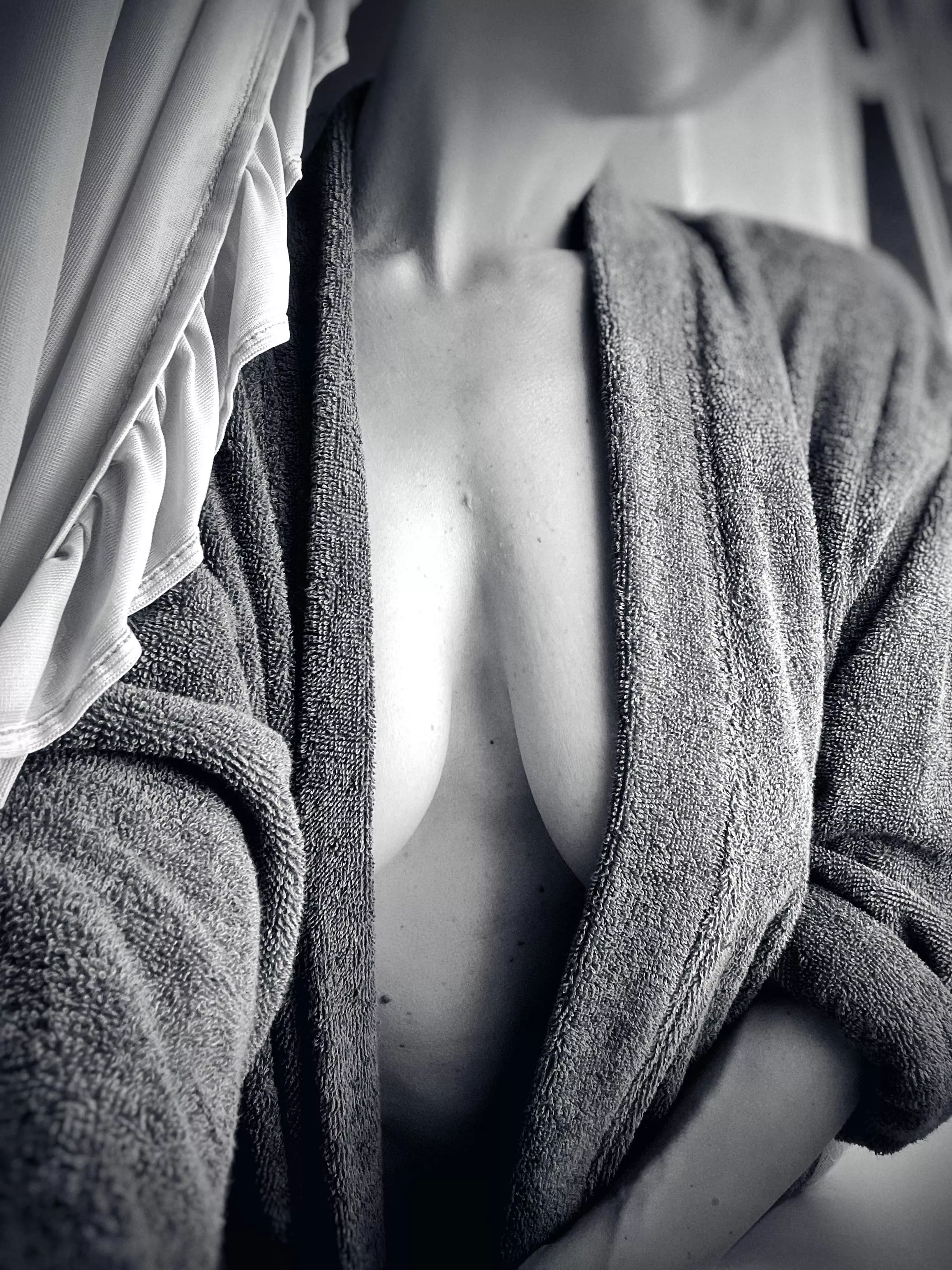 Terry cloth bath robe