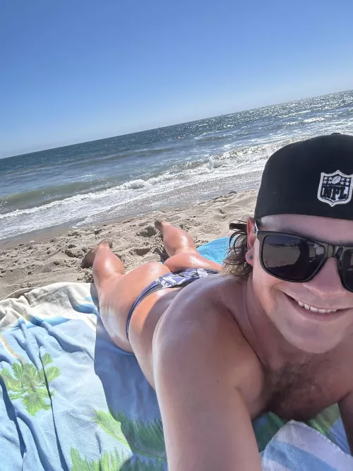 West LA thong lover 😍 🩲