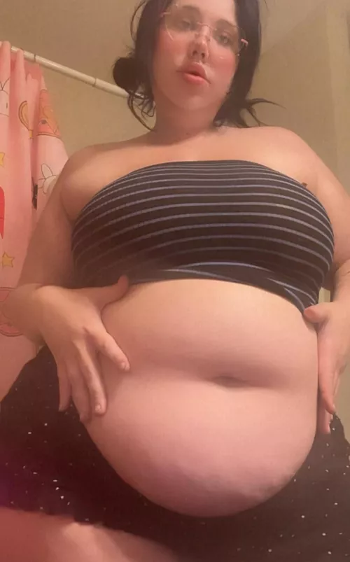 Would you feed me? Tbh I’m already stuffed here 