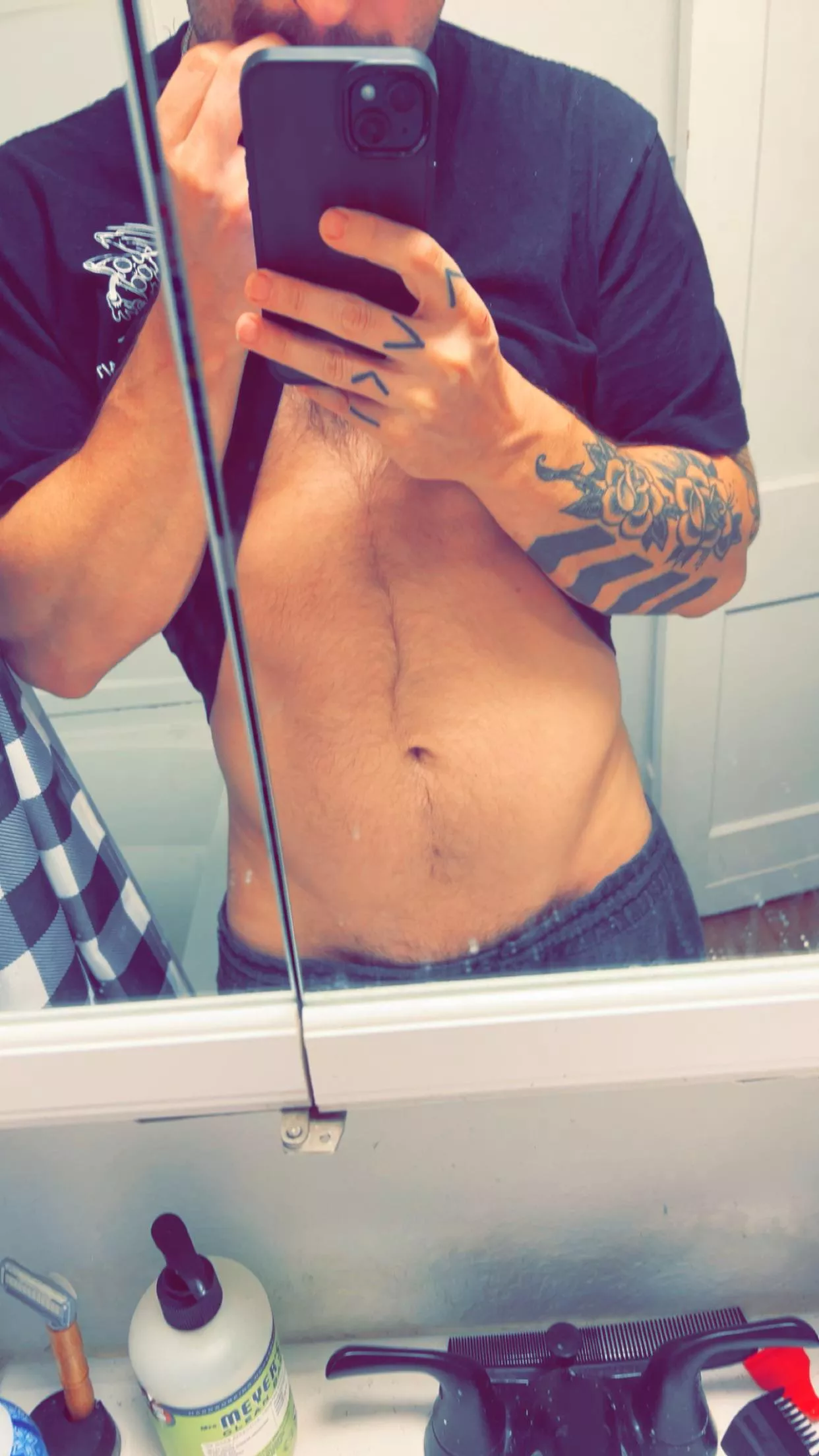 Anyone need a personal bartender 🥂🍾