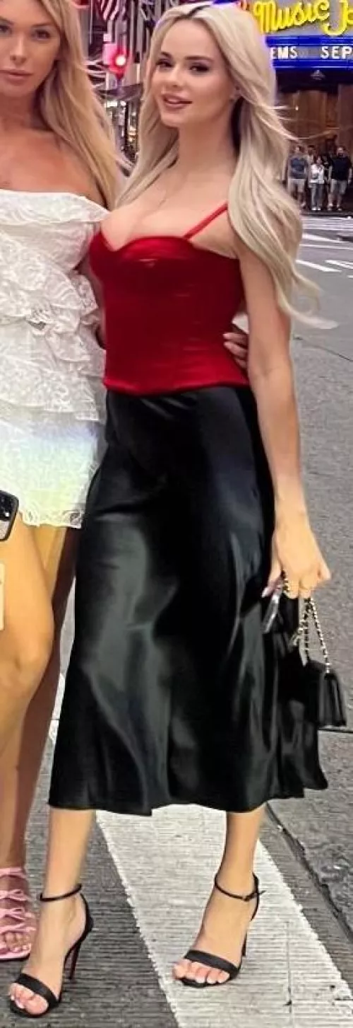 Black Skirt And High Heels