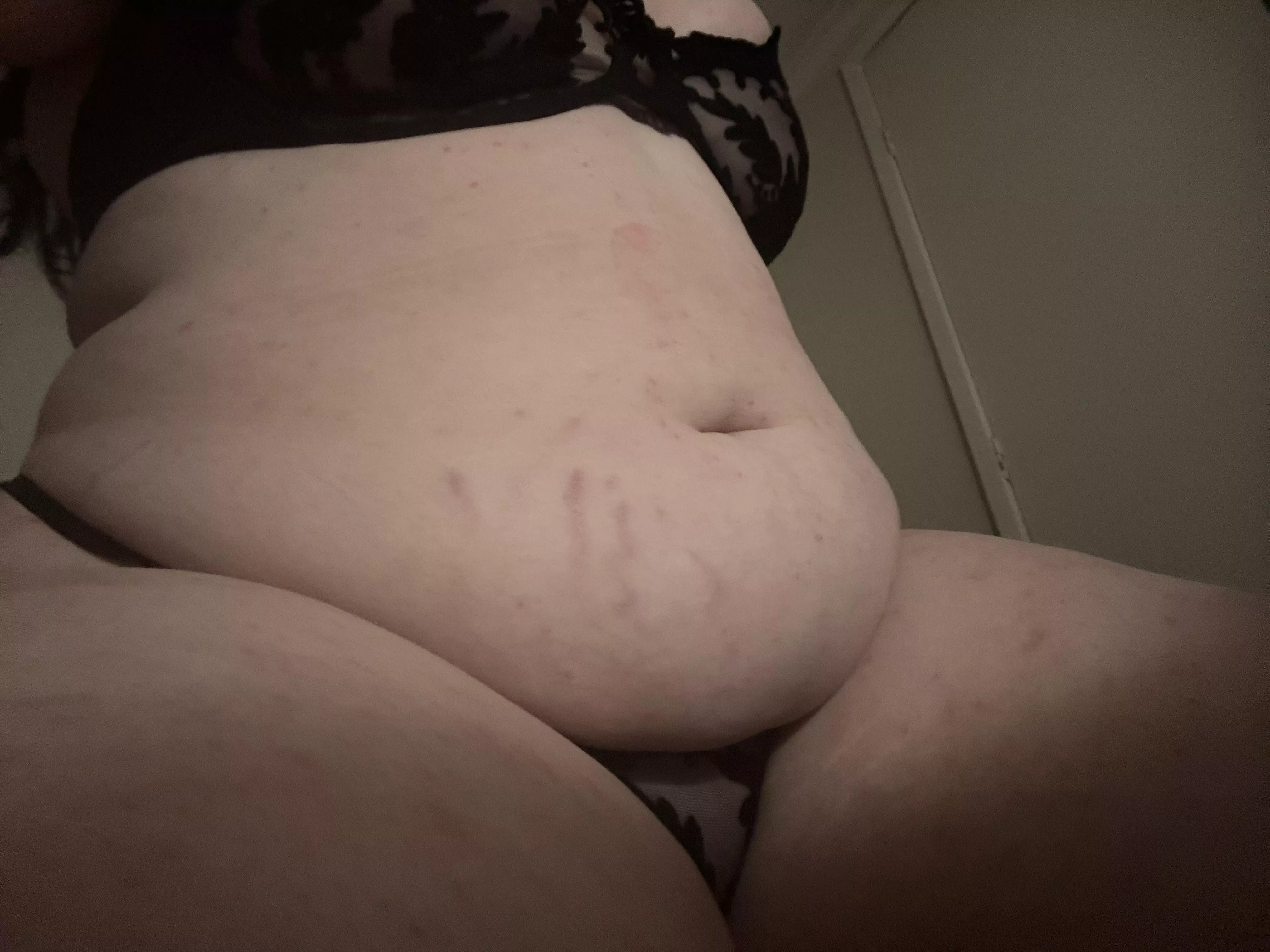 F28 feedee seeking feeder