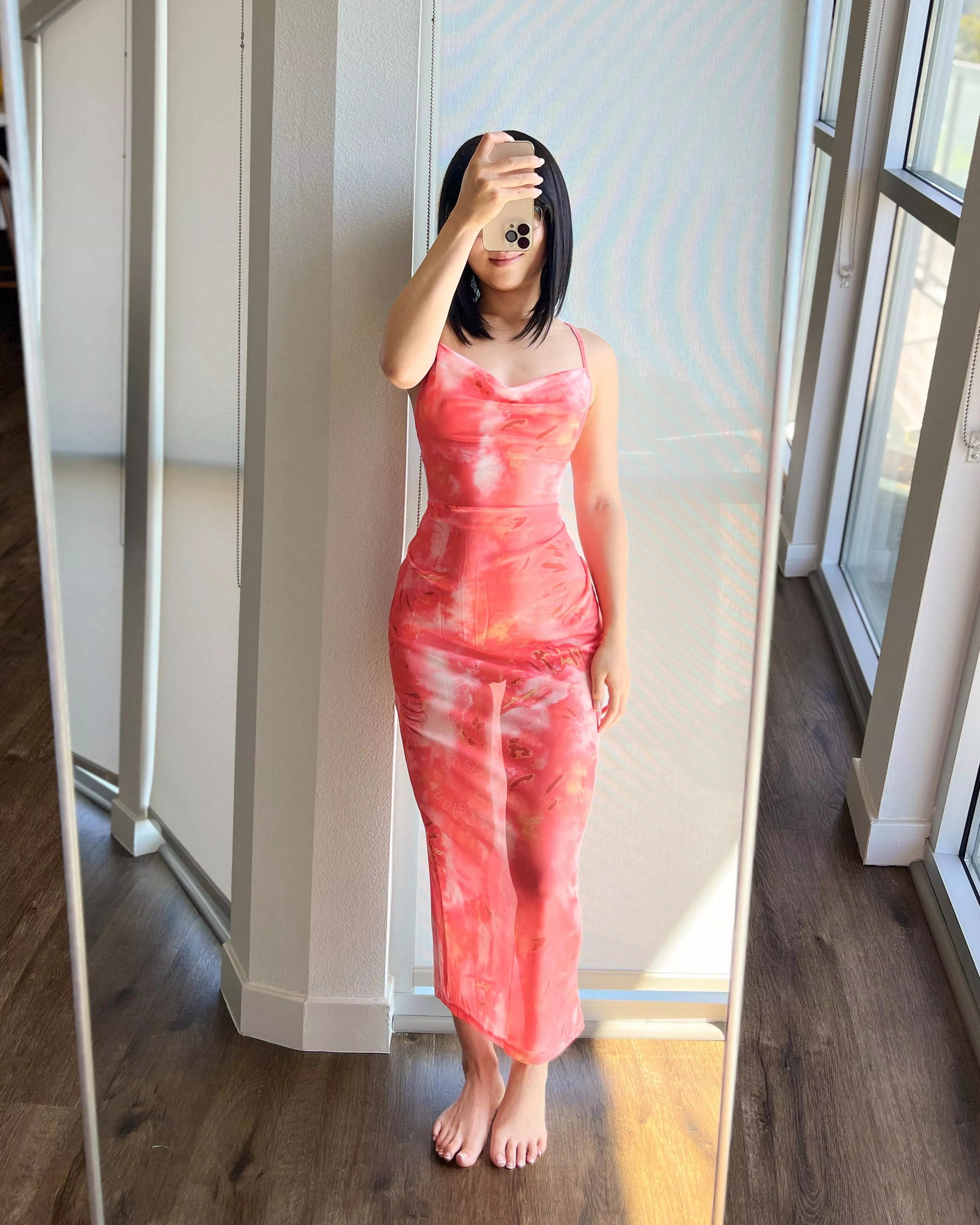 I love the way this sundress hugs all my curves 