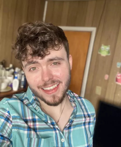 I thought I looked so so pretty in this picture!!! What do the hunnies and boyos think? ๐๐