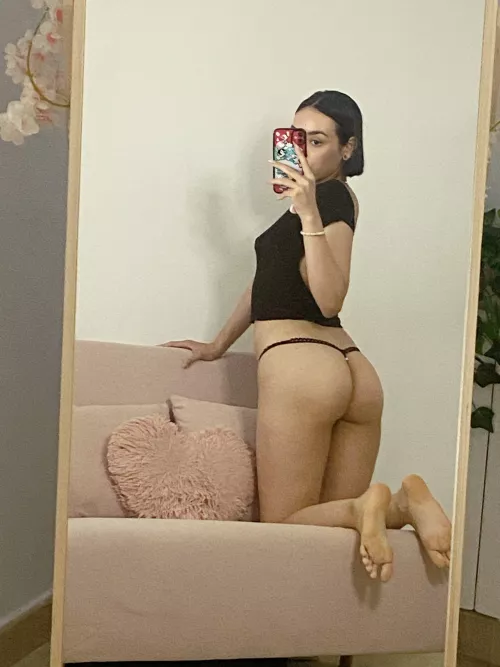 I'm gonna smash your face with my ass