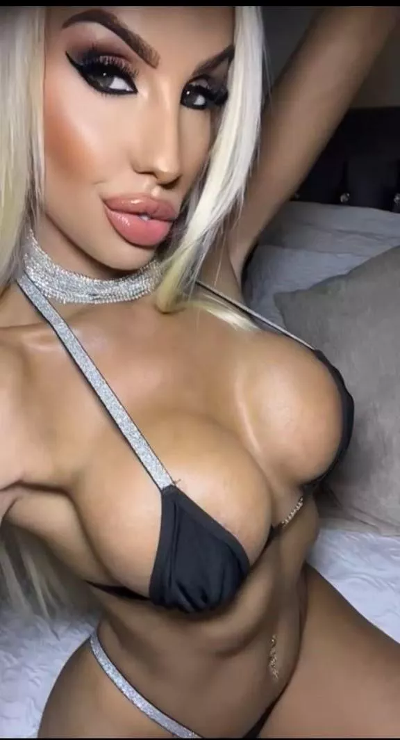 I've turned into a sexy bimbo just made for you.