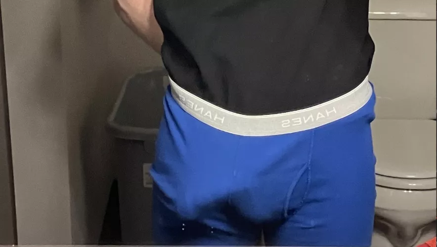 My girlfriend doesn't know I posted this 