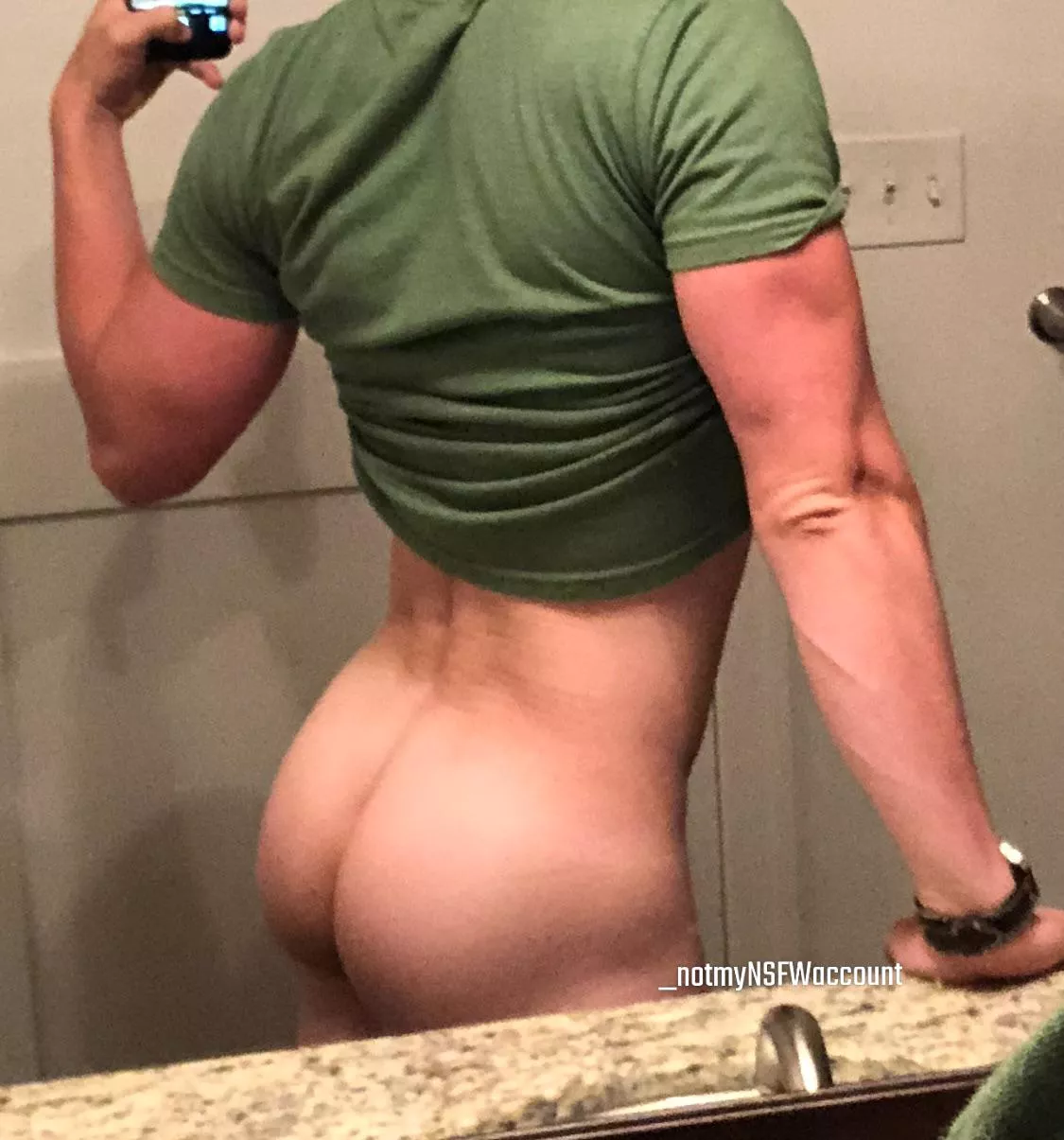 [25] do you like bareback? 