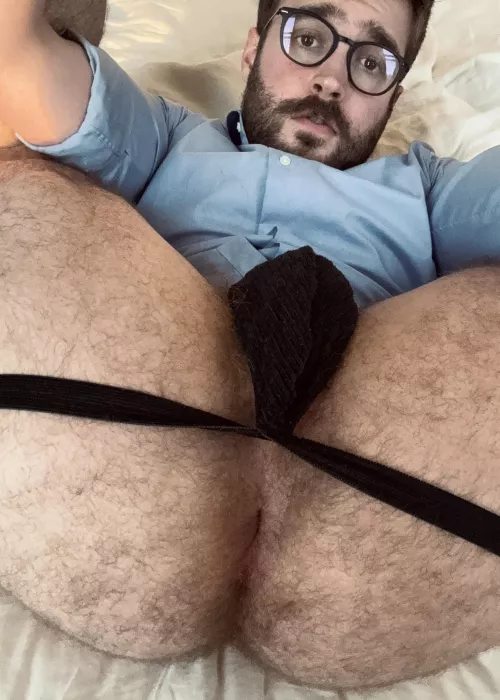 Home from work and need my hairy ass ate 