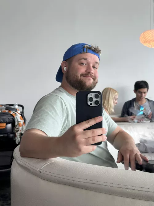 How do y’all like my new hat?