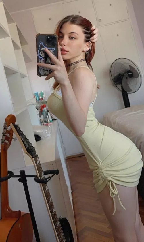 i am considering to dye my hair black, its a good choice?