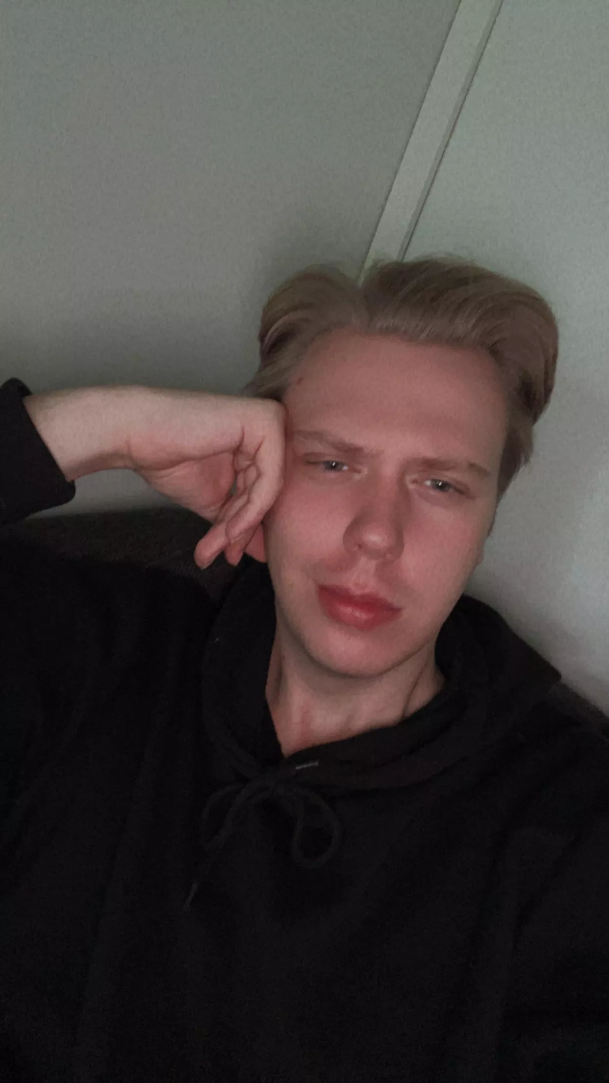 I took my ps4 to get cleaned and now i dont have anything to do 😩. Ps open for friends✌🏻