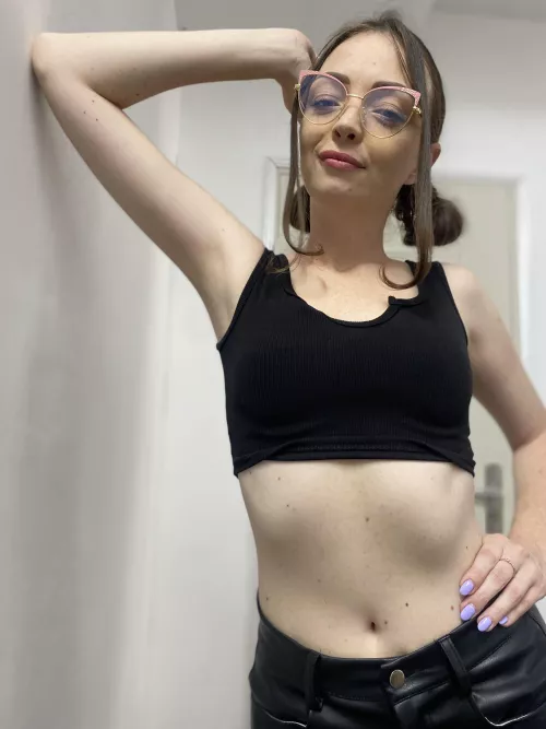 My deep belly button drives you crazy