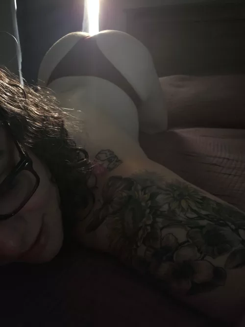 My super power is I can make the sun rise from my ass 🍑😏✨️