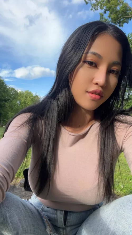 New in this subreddit, excited to share more of my outfits 😉