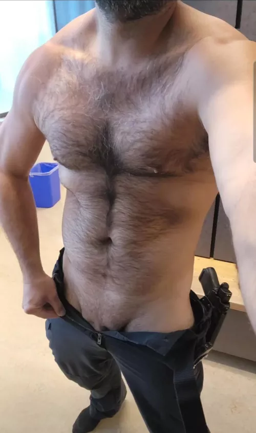 Pants are slowly coming down more and more 😈