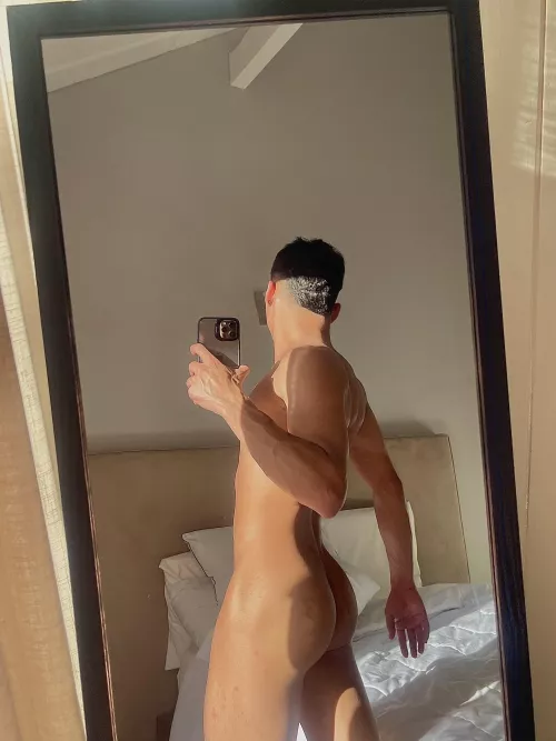 The girl who caught your eye is a 18yo femboy. Bet you didn’t expect that!