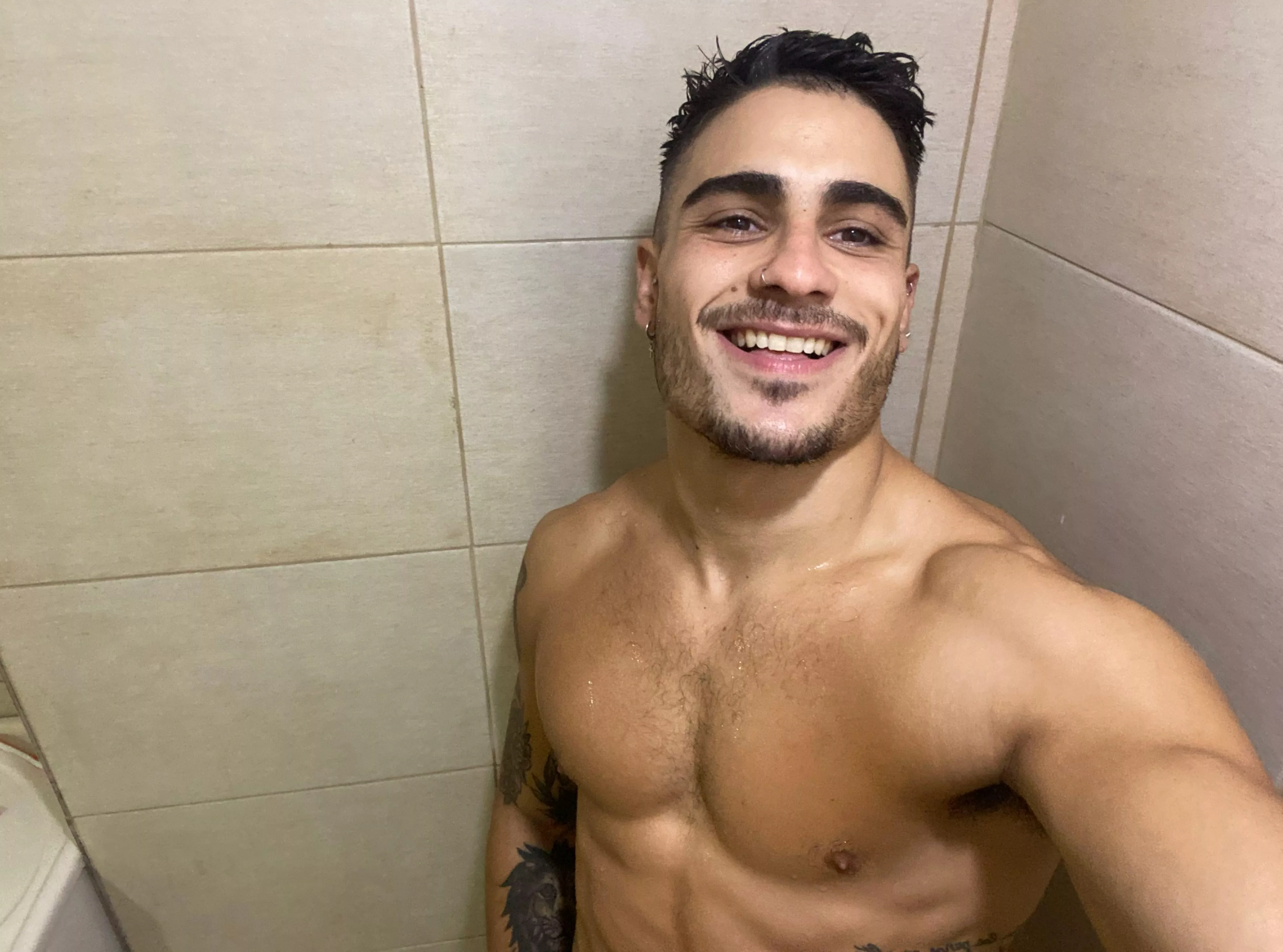 Who wants to soap up this tight, wet body?