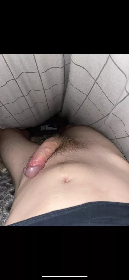 Would you sneak into my room? 23 Ldn