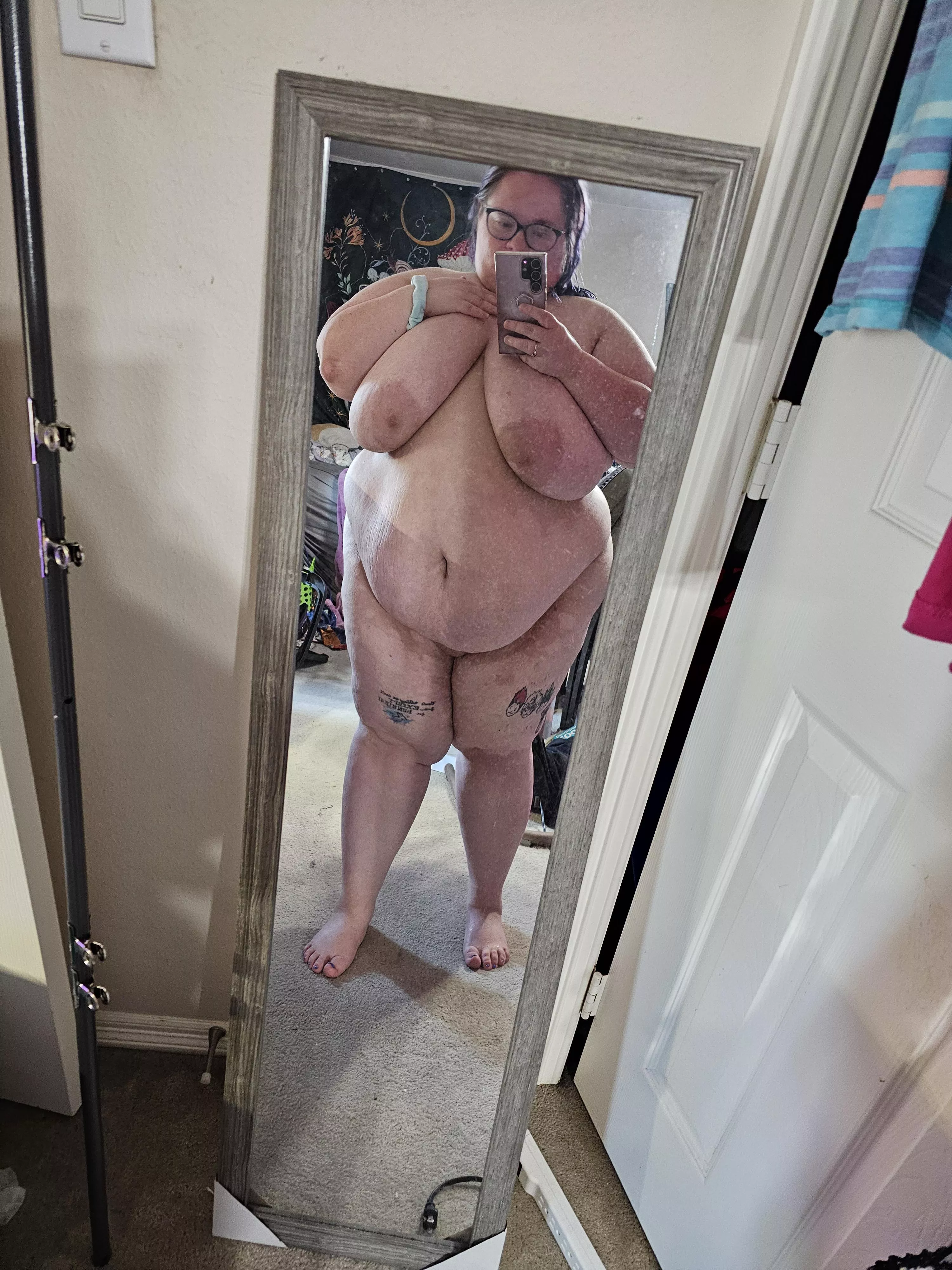 Curves for days and constantly horny