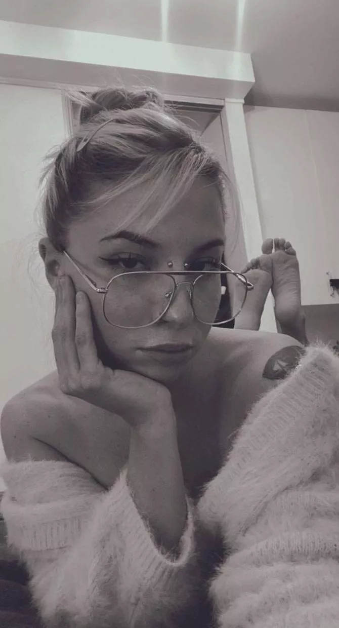 Do you like sucking on fingers/toes or getting yours sucked? 