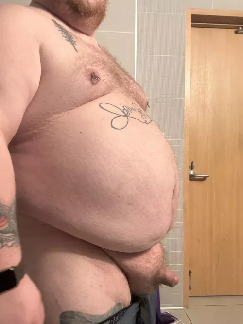 Feelin huge today. Would you rub my belly and fuck my holes?