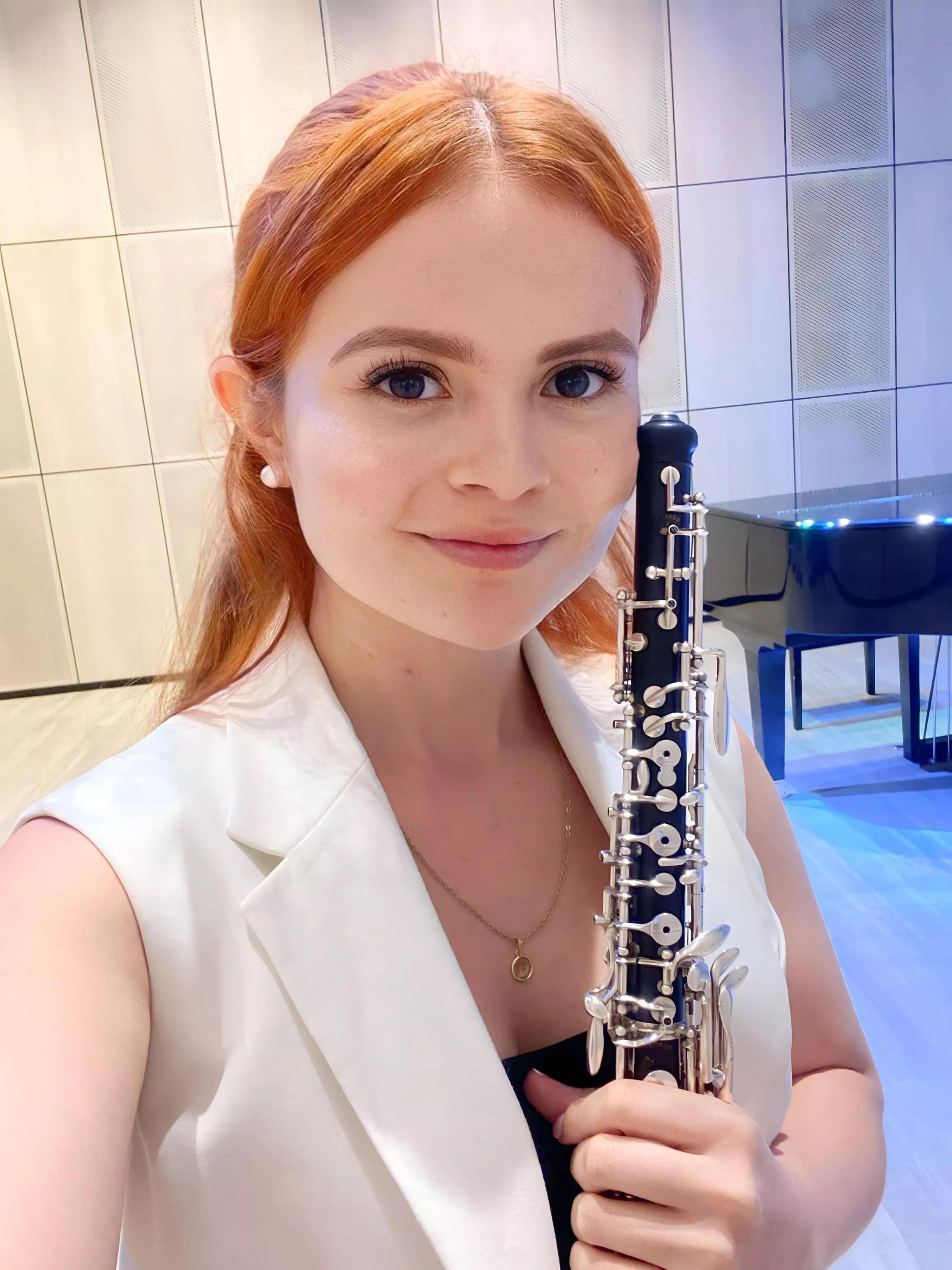 Hey, here's your new gf [IRTR]