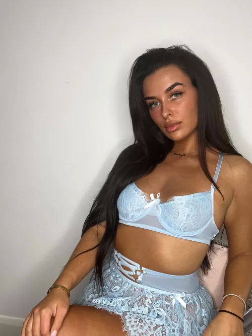 I want you to pay attention to me, what do you want me to do