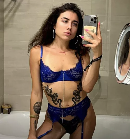 My favorite mirror for selfies