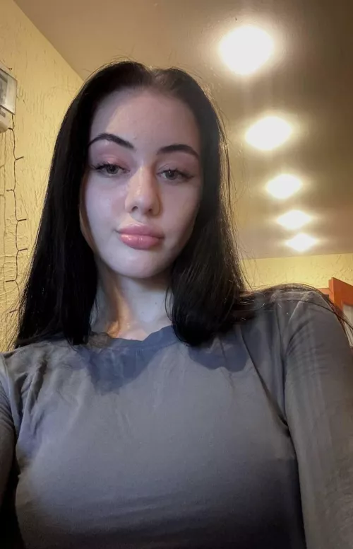 Quik selfie before friends meeting