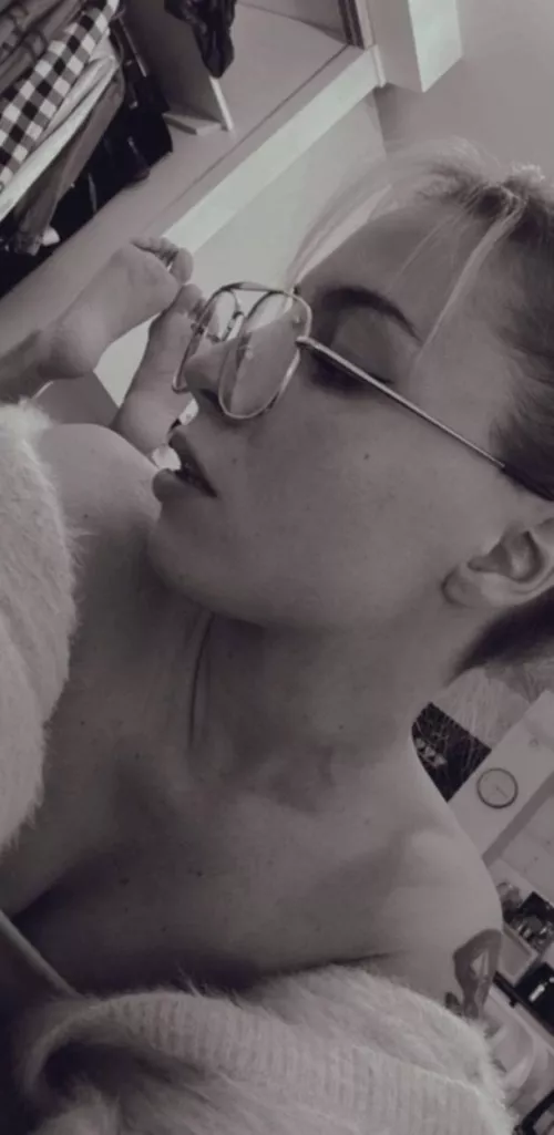 Tell me your kinks baby, what's your sexual fantasy? 