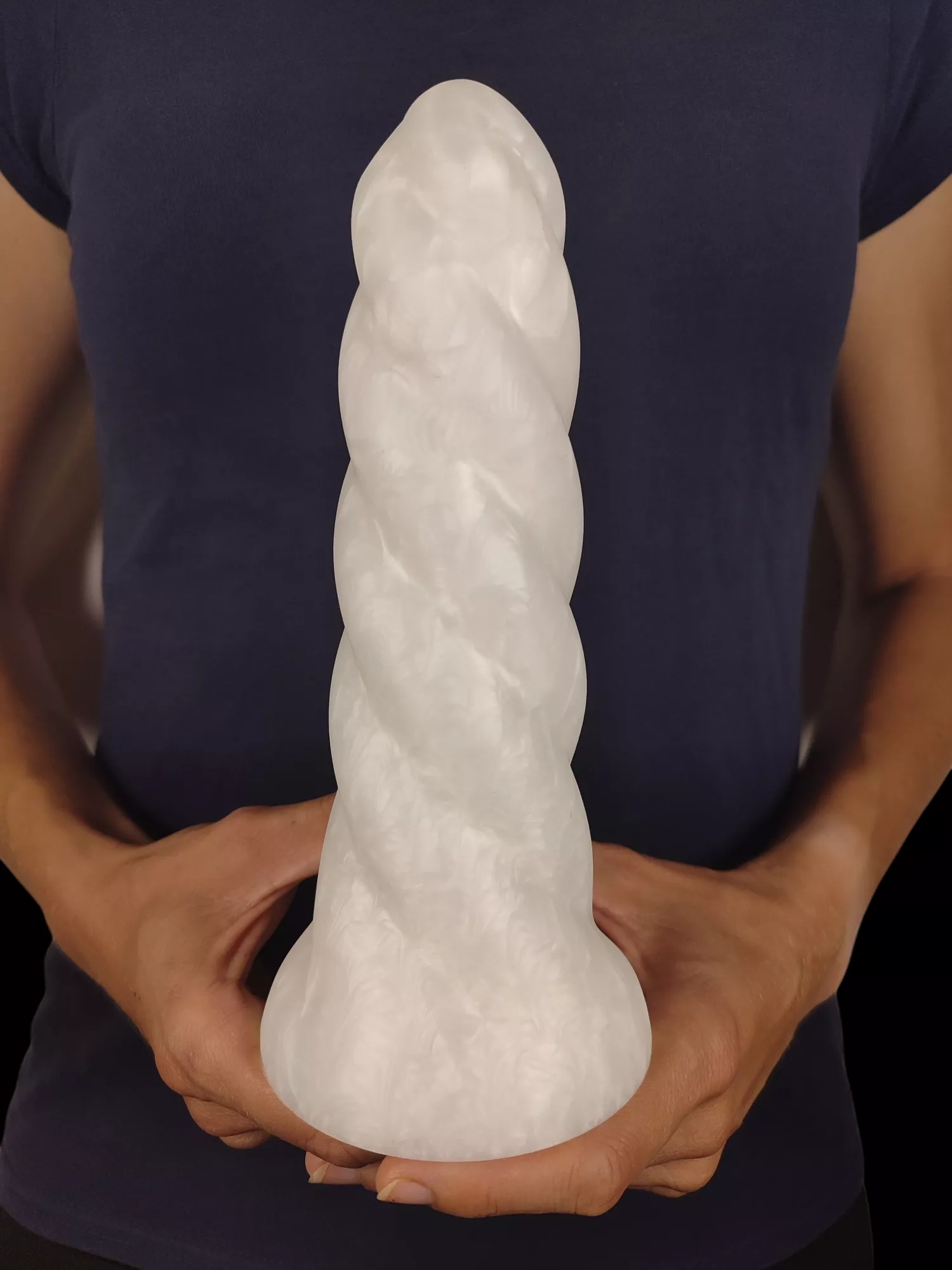 Unicorn M (usable 16x6 cm) in Snow White and matt finish. 😍 We can make any size for you.. 