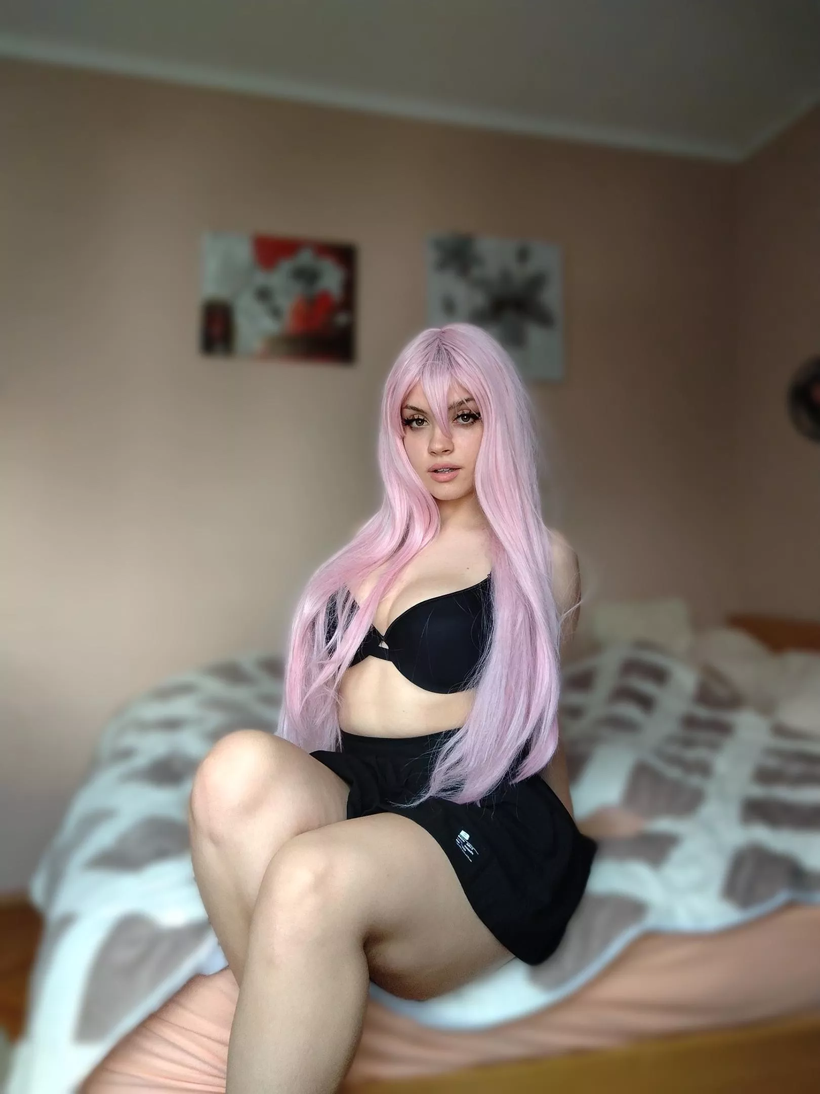 Am I weird for wanting to kiss guys older than me? 18F