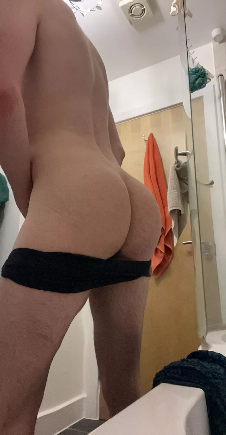 ass made for pleasing men 