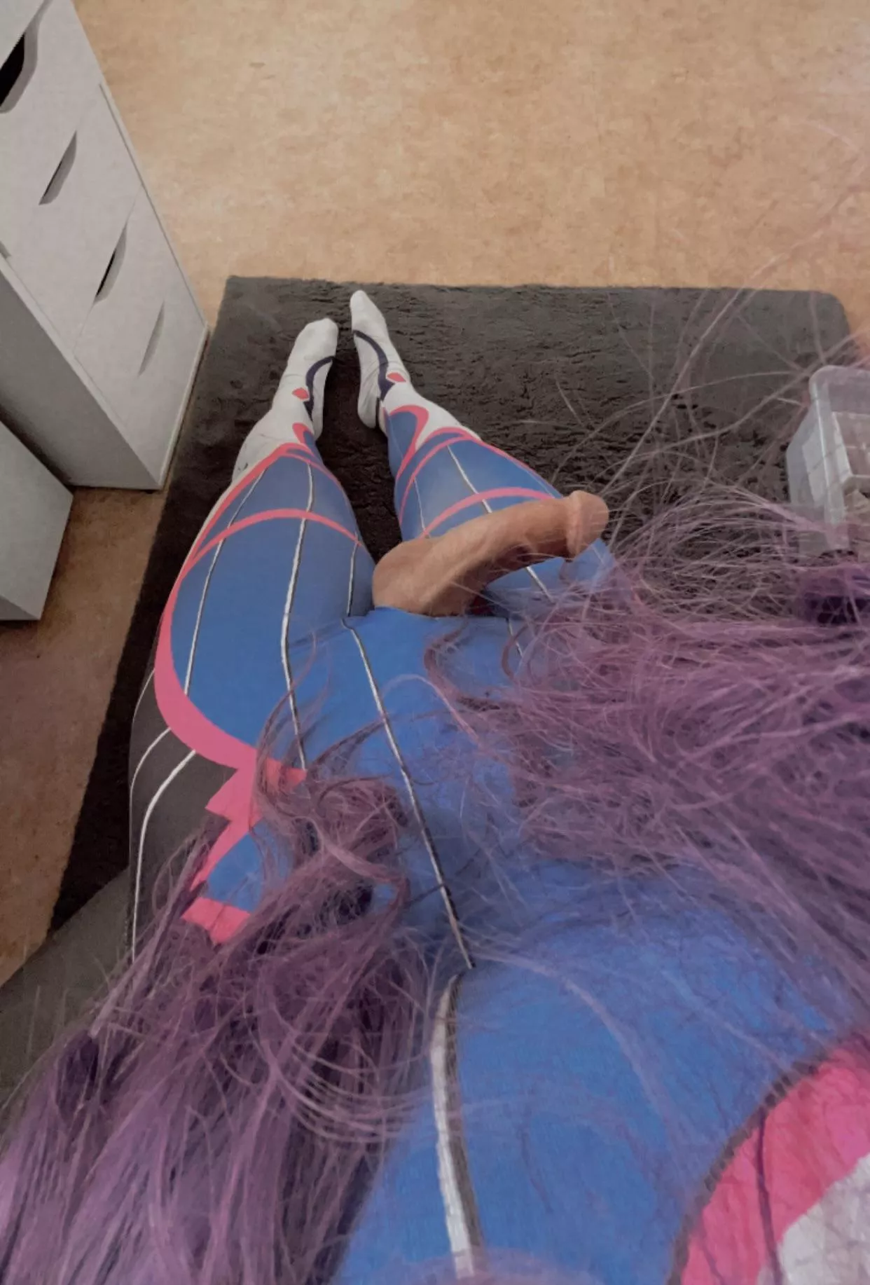 Can you please calm it down for me?👉👈