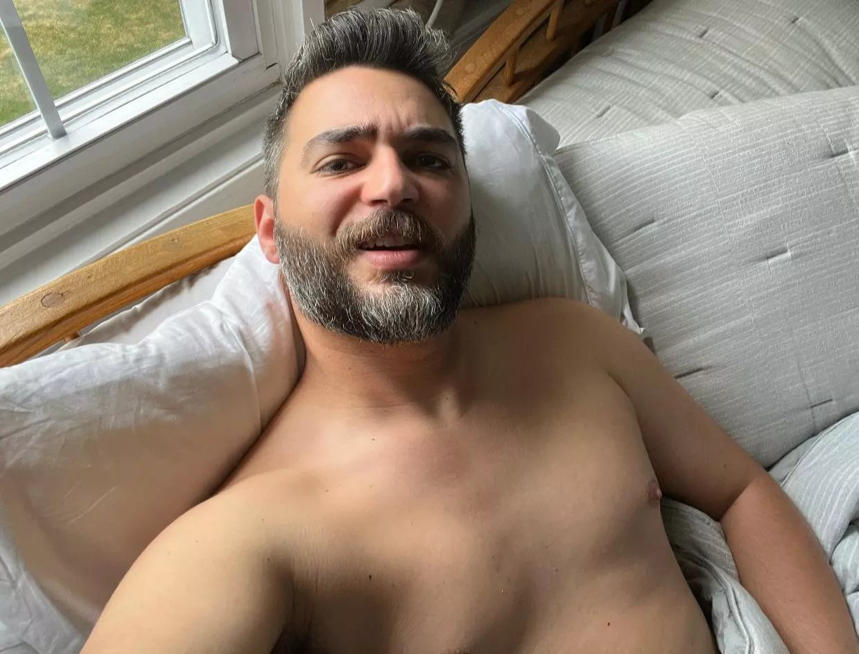 Dm daddy - would love a cute couple