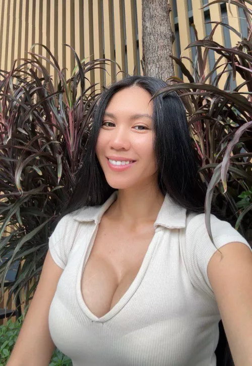 Do these boobs look good enough to slide a cock in between?