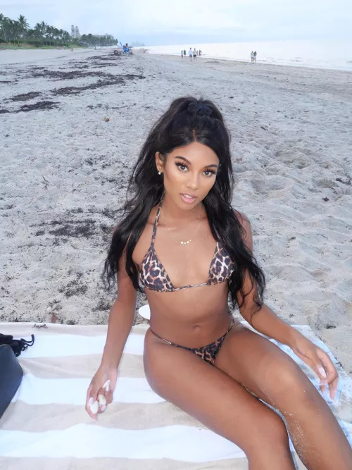 Do you want me to be your Cambodian beach baby? 🤭