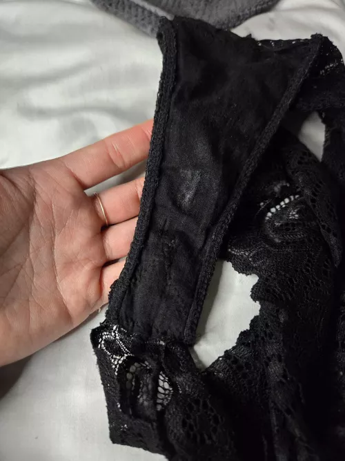 I would give you an endless supply of wet panties 🤭😈