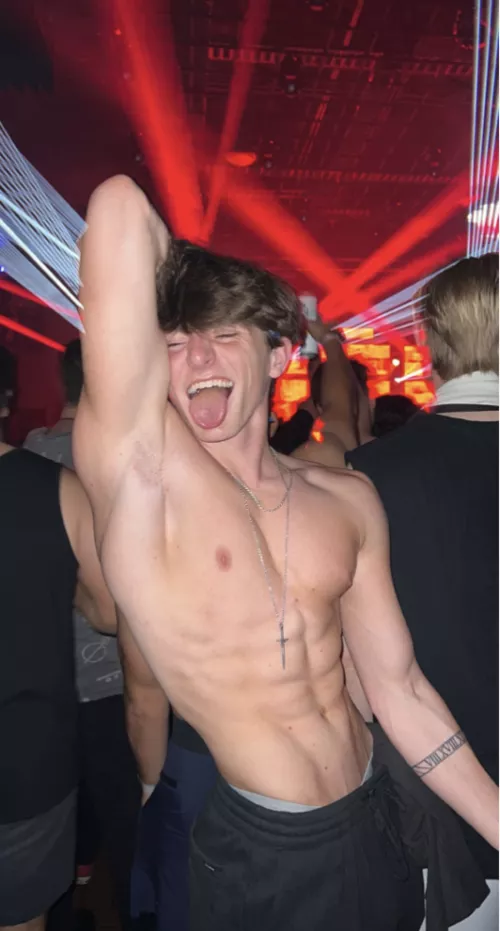 Rate 1-10 how close to perfect is my body?