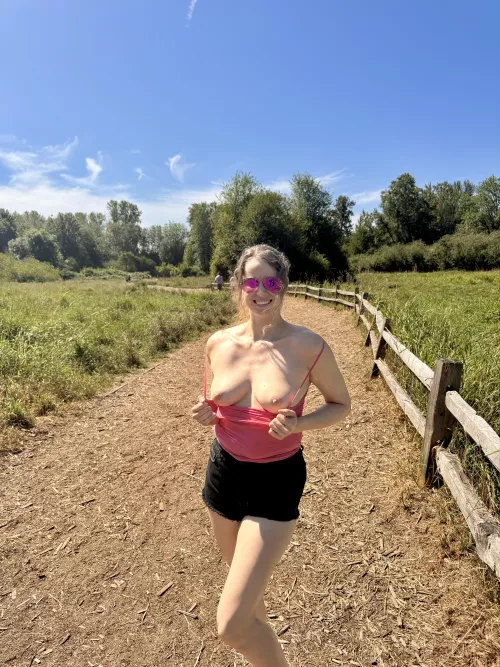 Saturday stroll at the dog park 🐶☀️