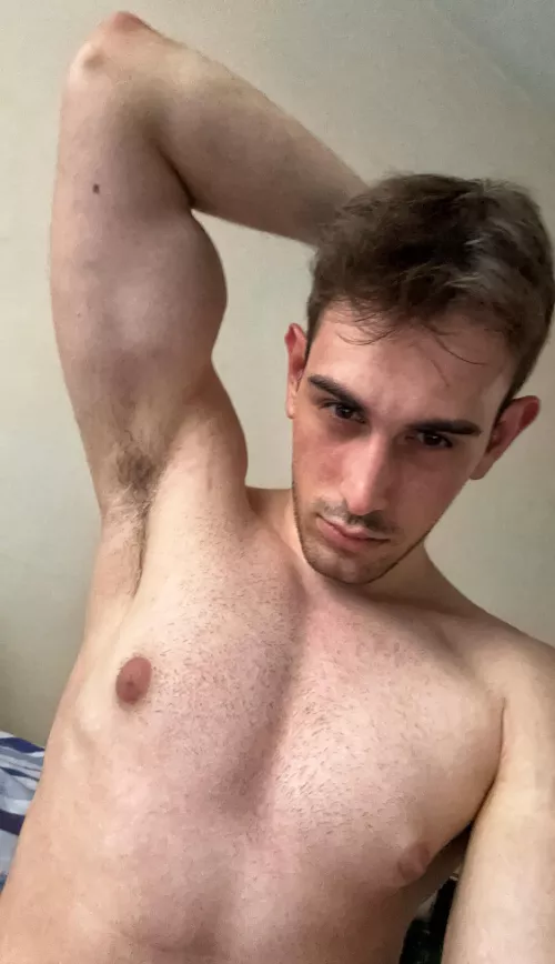 Well what are you waiting for, put your face in my pits