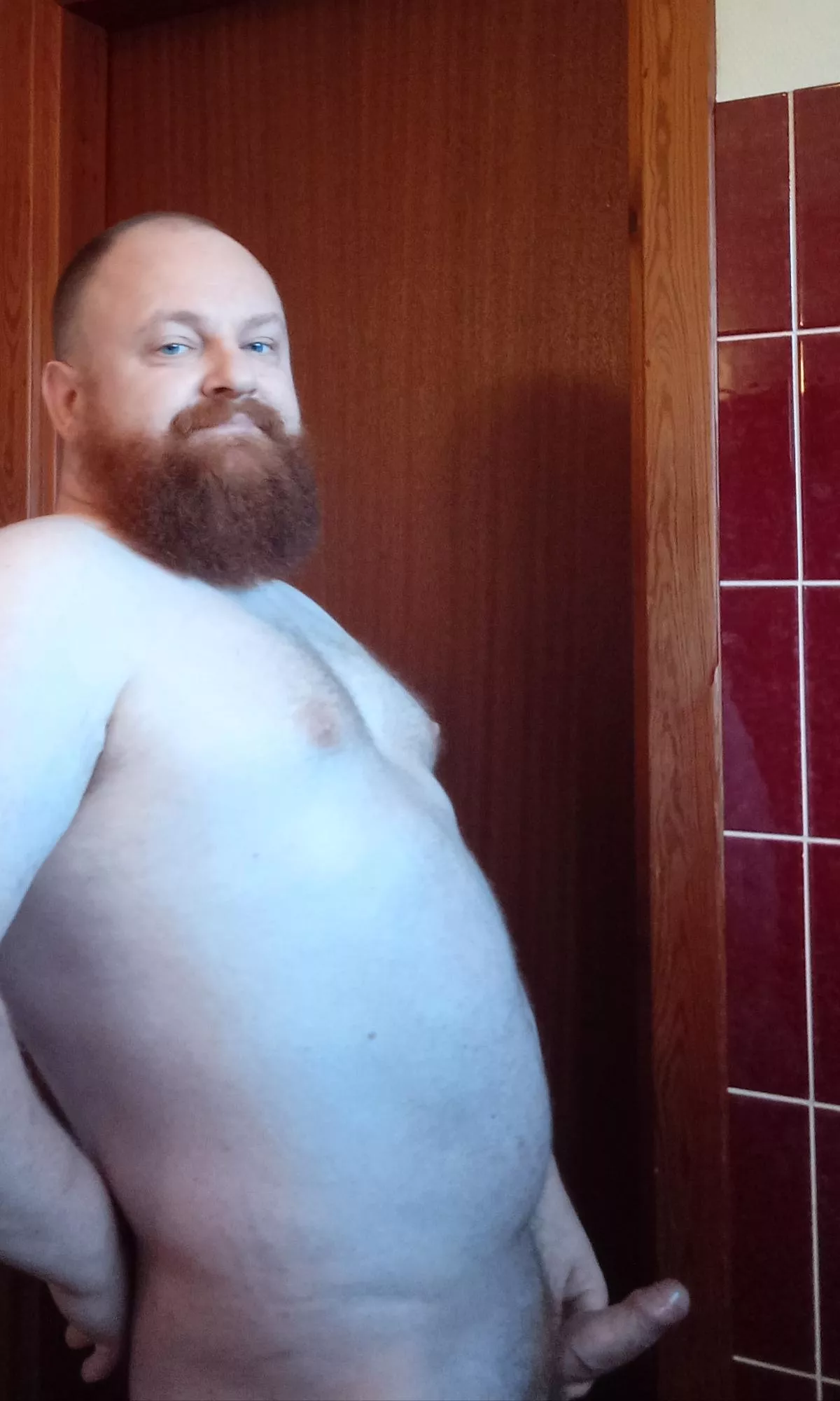 [44] Want a chubby ginger daddy like me 😜😘