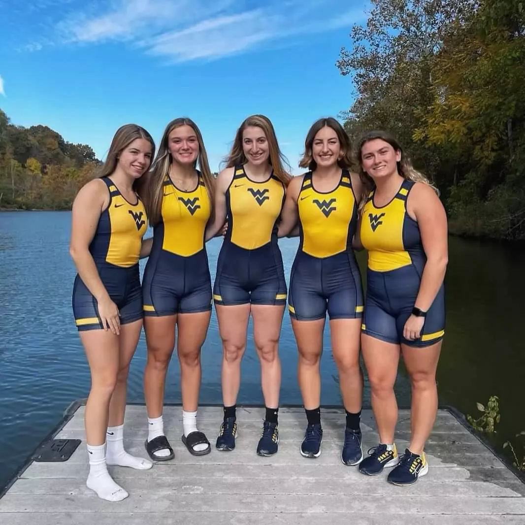 [5] Which rower for a handjob?