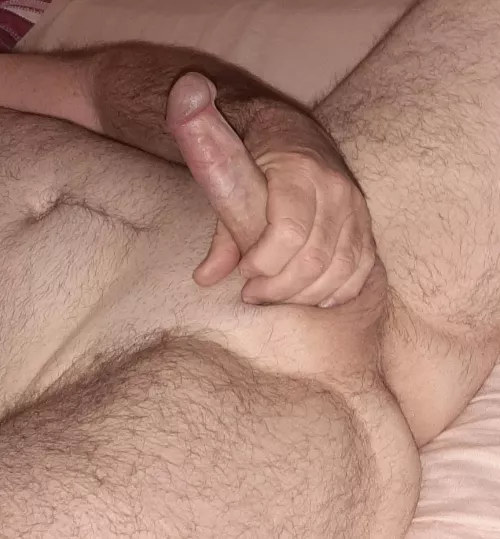 Bored and alone. What else am I gona do 🤷‍♂️ 